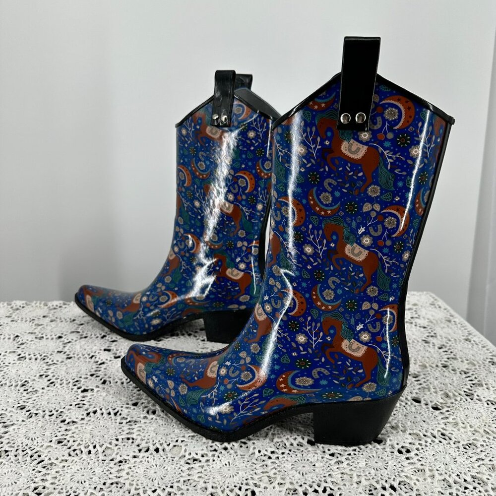 NWT, Women's Rain boots, Yippy- Whimsical boots Horses rubber boots US size 8